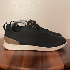 Steve Madden Men's P-Razer Black and Tan Sneakers